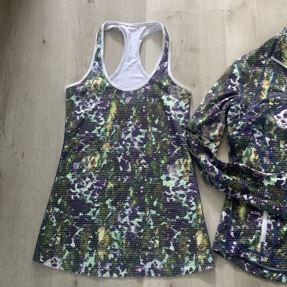 LULULEMON SET of 2 DEFINE JACKET zip AND thank top floral size 6 purple white - Picture 3 of 16